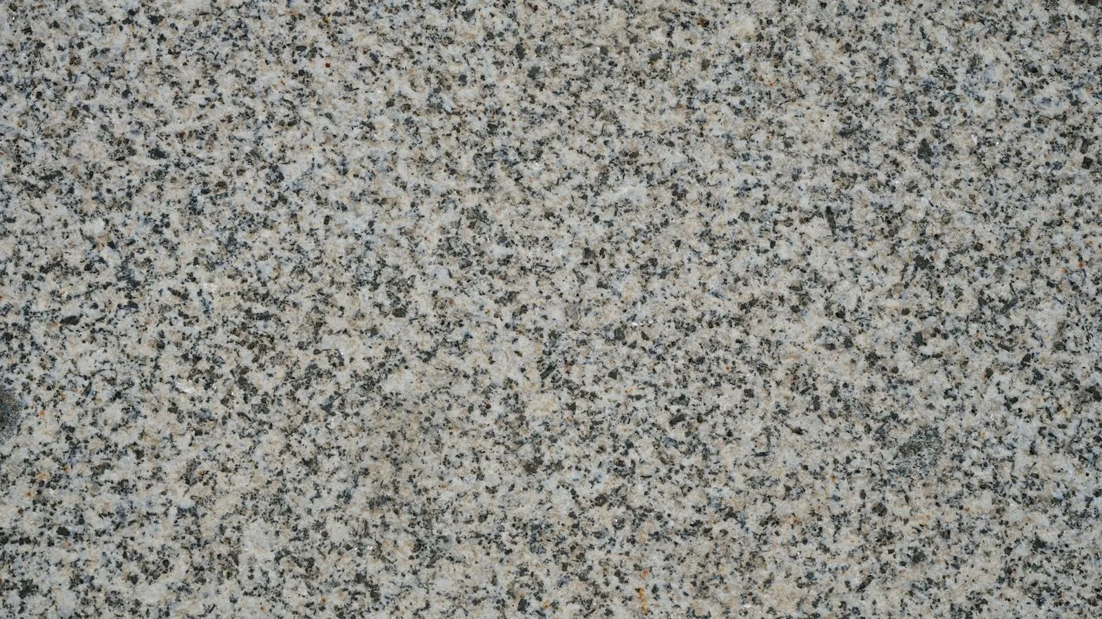 Всё о граните: из чего состоит, какой бывает и зачем его добывают