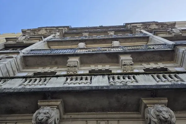 Монтаж архитектурных элементов