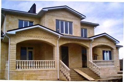 Фасад из песчаника