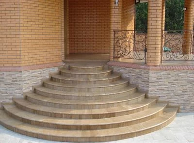 Лестница из песчаника