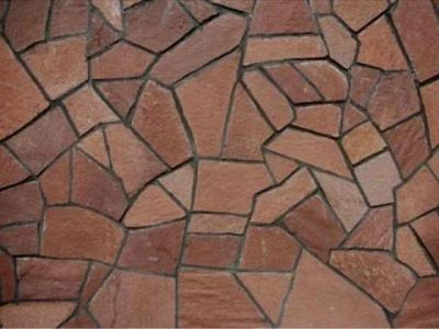 Забор из красного песчаника