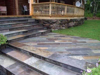 Лестница из сланца прямая