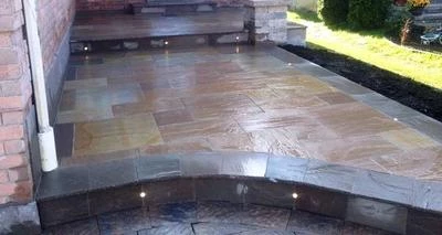 Лестница из сланца эркерная