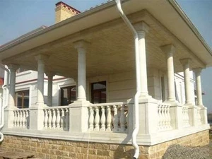 Колонны из известняка